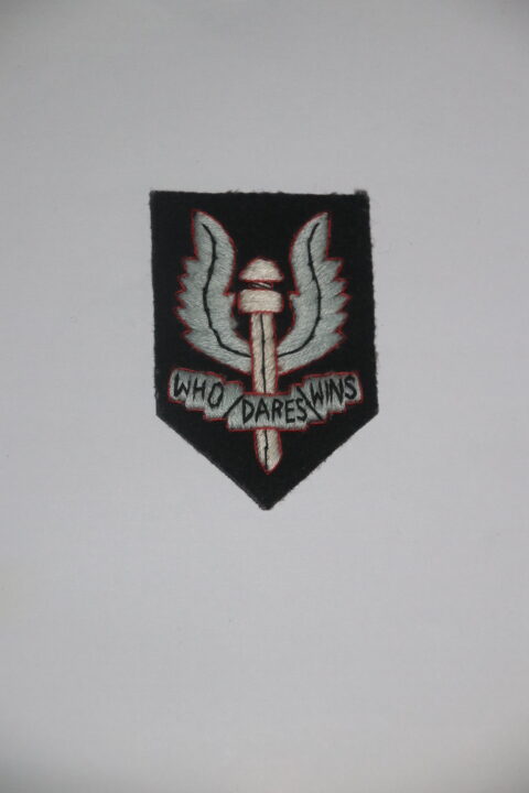 WW2 BRITISH / FRENCH SPECIAL AIR SERVICE SAS BERET BADGE LARGE STYLE