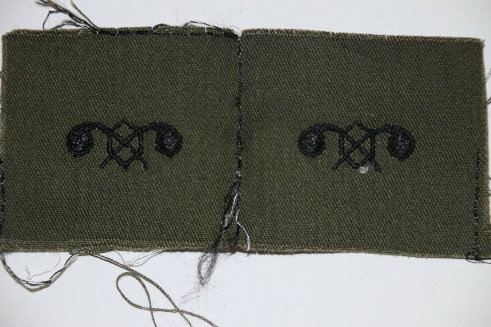 ORIGINAL US VIETNAM CHEMICAL CORPS OFFICER'S SUBDUED CLOTH COLLAR BADGES