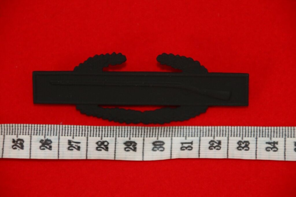 US Army Combat Infantryman CIB Vietnam Veteran Hat Cap Rifle Oak Wreath Used