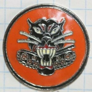 US ARMY WWII TYPE TANK DESTROYER DI DUI CREST DISTINCTIVE 8 WHEEL VARIATION