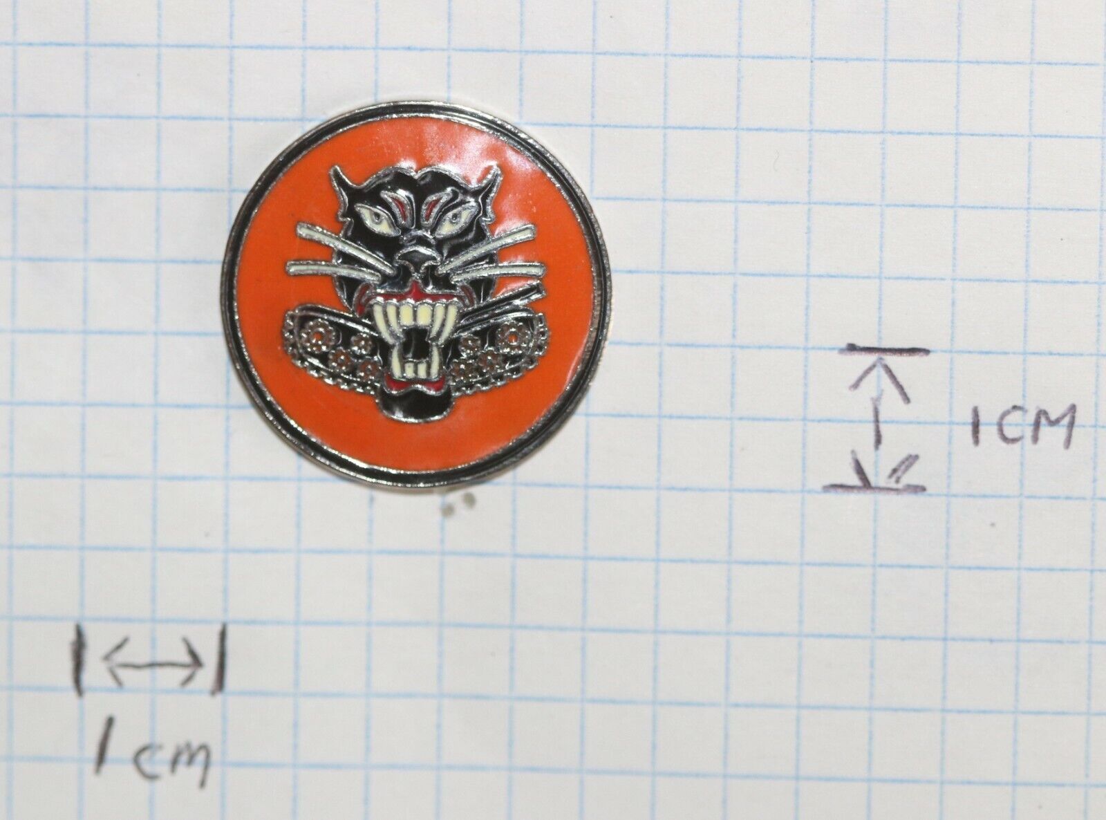 US ARMY WWII TYPE TANK DESTROYER DI DUI CREST DISTINCTIVE 8 WHEEL VARIATION