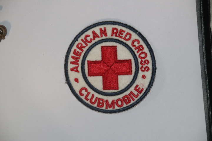 WW2 TYPE AMERICAN RED CROSS CLUBMOBILE CLOTH SHOULDER PATCH BADGE SUPERB COPY