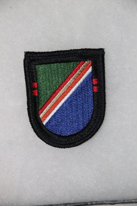 US ARMY 2nd BATTALION 75th RANGERS BERET FLASH ORIGINAL US MADE